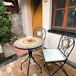 Apartment In Natur Und Flughafen Naehe